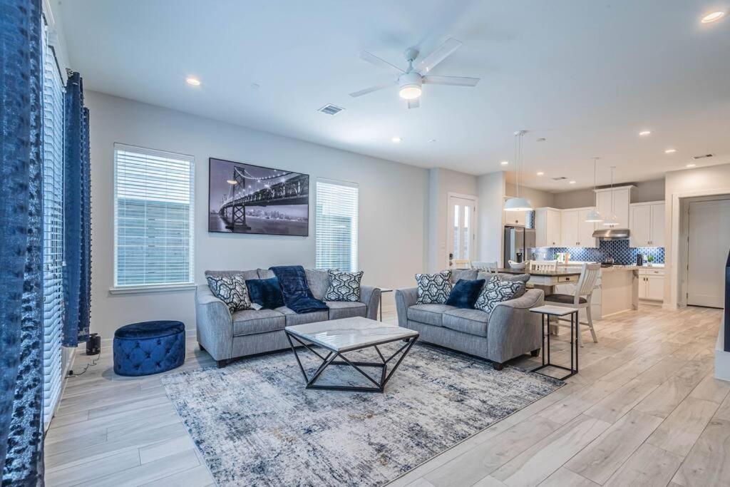 Charming 3-Bedroom Luxury Home Near Downtown, Nrg, Galleria & Medical Center Houston Buitenkant foto