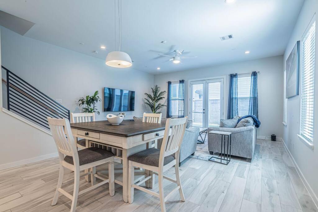 Charming 3-Bedroom Luxury Home Near Downtown, Nrg, Galleria & Medical Center Houston Buitenkant foto